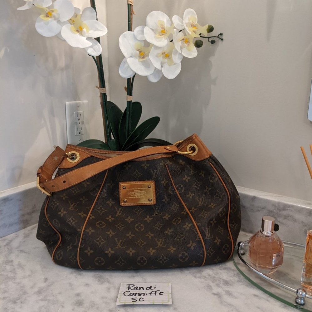 Beautiful authentic Galleira PM